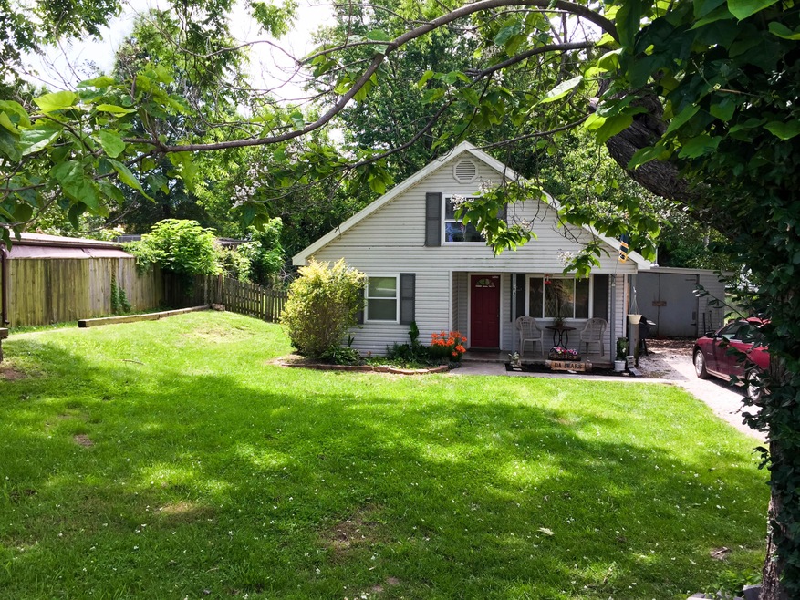 105 S Smalley
