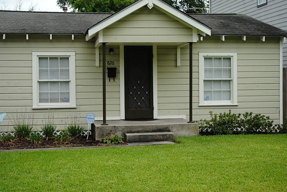 826 E 27th St, Houston, TX 77009 - photo 1