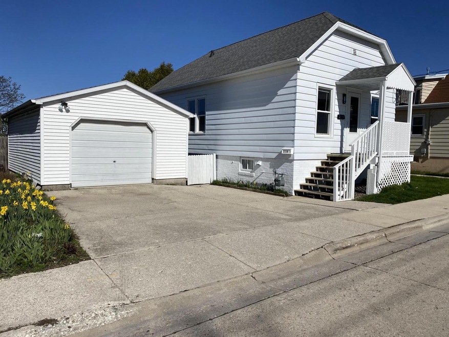 2114 School St, Two Rivers, WI 54241 - photo 1