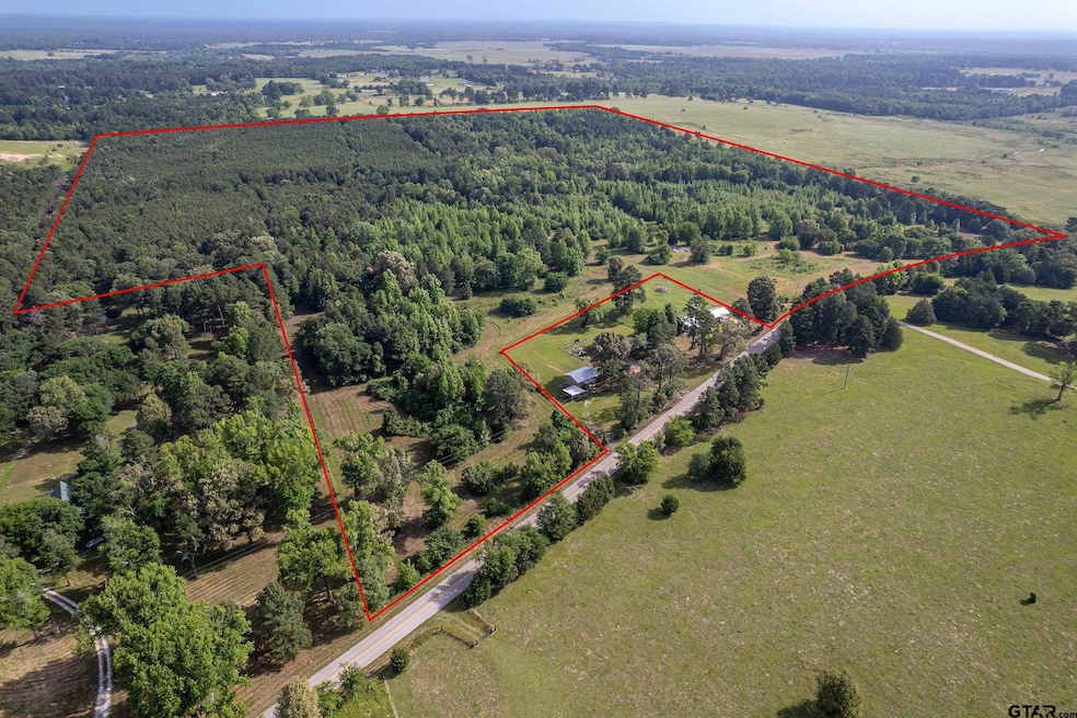 0 Cr 345 unit 25007450, Winona, TX 75792 - photo 1