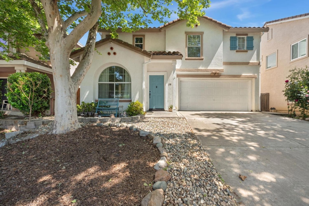 Pending $529,990 • Co-Listing Agent