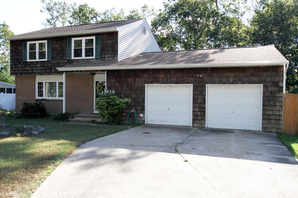 813 Windsor St, Forked River, NJ 08731 - photo 1