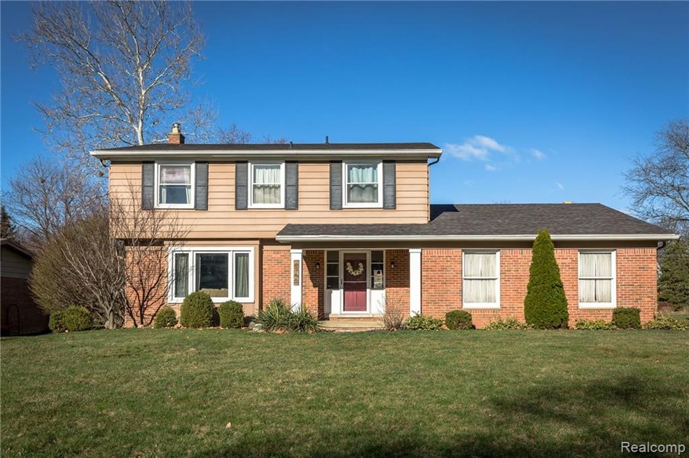 Classic Colonial with newer roof (2014)