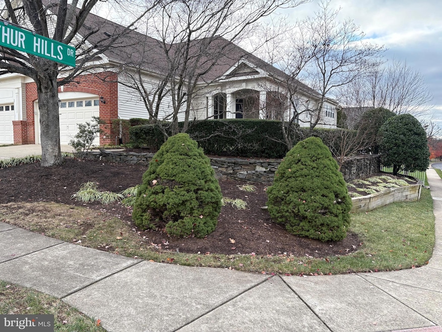 6920 Netherstone Ct, Gainesville, VA 20155 - photo 1