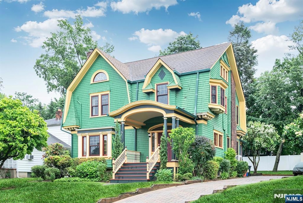 For Sale $1,049,000