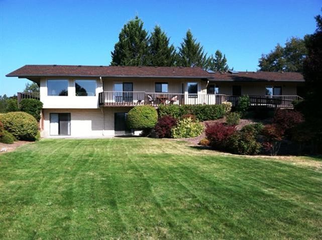 337 Country Aire Dr, Grants Pass, OR 97526 - photo 1