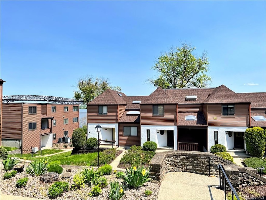 350 N Water St unit 6-4, Newburgh, NY 12550 - photo 1