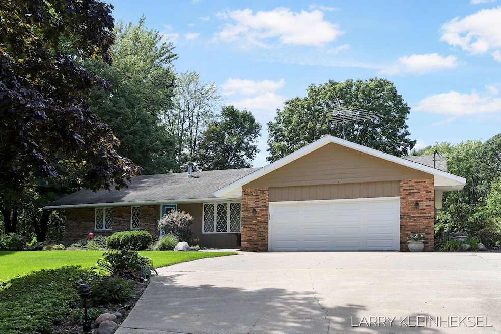 Pending $595,000 • Co-Listing Agent