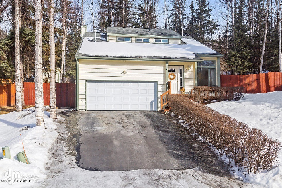 Exterior_DMD_9817-SMALL