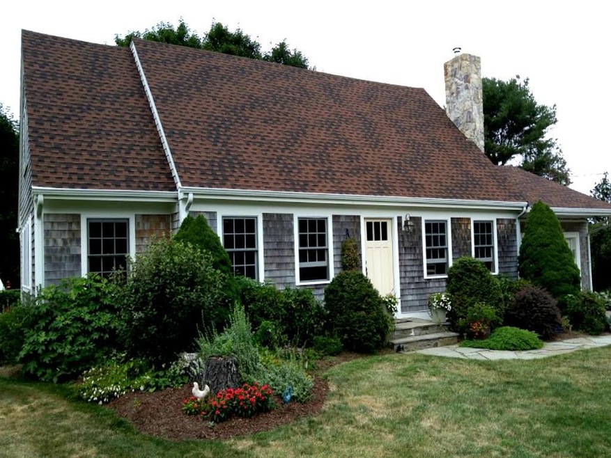 Masons Island home for sale at 10 Lema Road in Mys