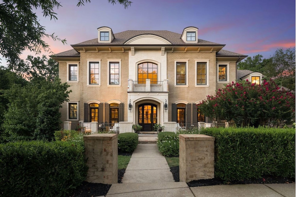 Sold $2,800,000 • Co-Listing Agent