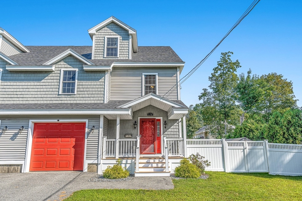 176 Washington St unit 176, Reading, MA 01867 - photo 1