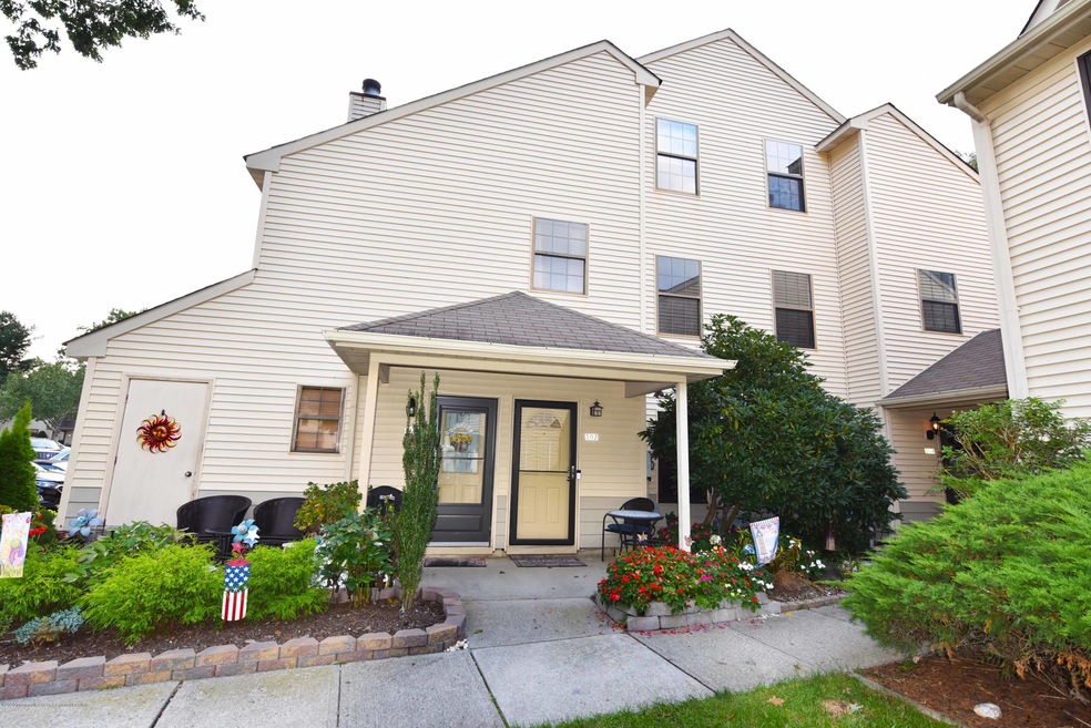 1. Exterior Front 1