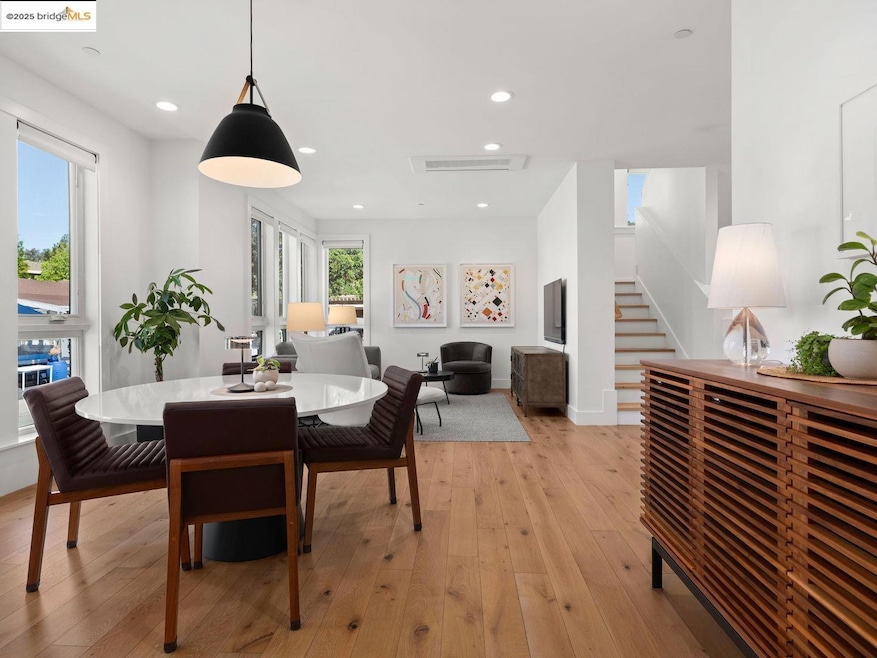 Sold $1,480,000 • Co-Listing Agent