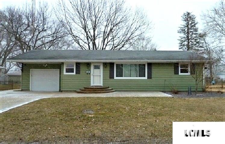 185 Regent St, Lincoln, IL 62656 - photo 1