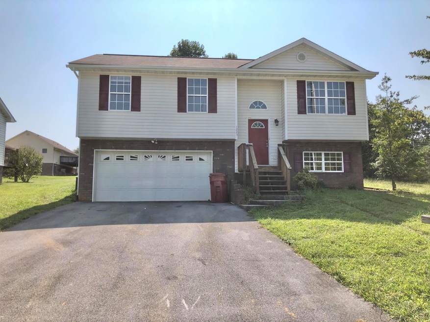 1225 Snowden Terrace, Johnson City, TN 37601 - photo 1