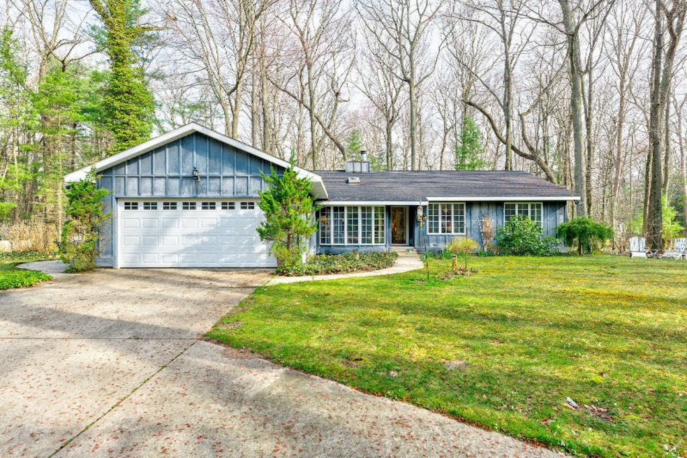 15155HickoryStreet-1