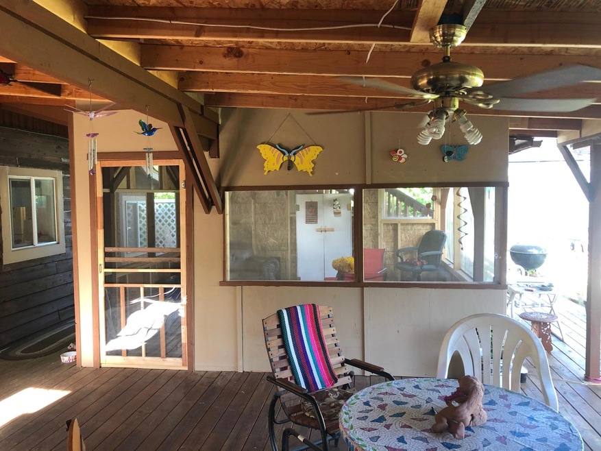 1275 SE Grandview Ave, Grants Pass, OR 97527 - photo 1