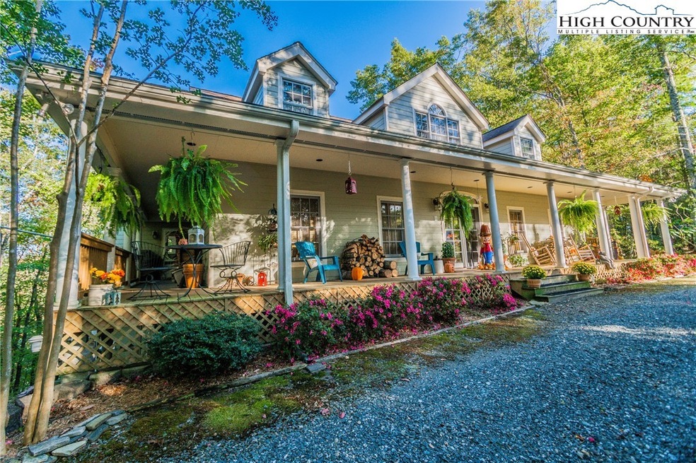 143 High Knob Rd, Deep Gap, NC 28618 - photo 1