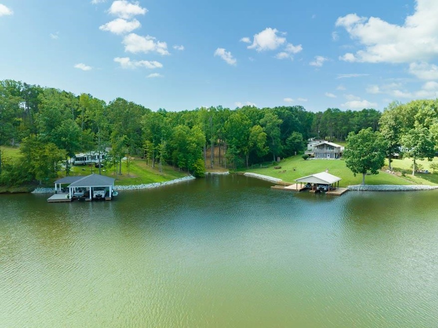 245 Pinesborough Ests Rd