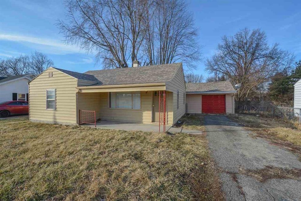 2200 E 23rd St, Muncie, IN 47302 - photo 1