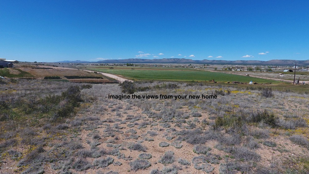 25050 N Big Springs Ranch Rd, Paulden, AZ 86334 - photo 1