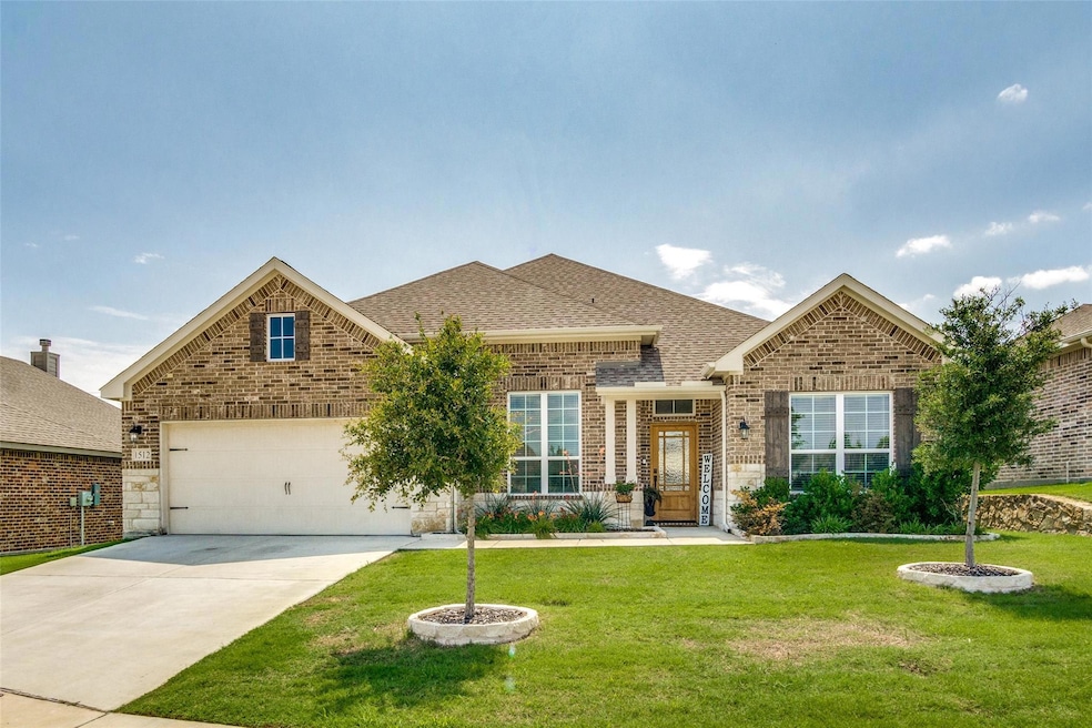 1512 Shindig Ct, Weatherford, TX 76087 - photo 1