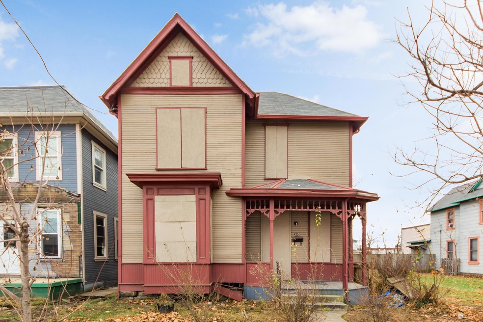 295 E 5th