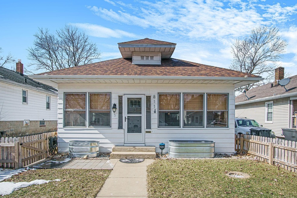 Adorable Updated & Well Maintained 3 Bedroom River