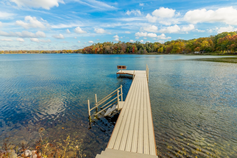 34352 Valley Rd, Oconomowoc, WI 53066 - photo 1