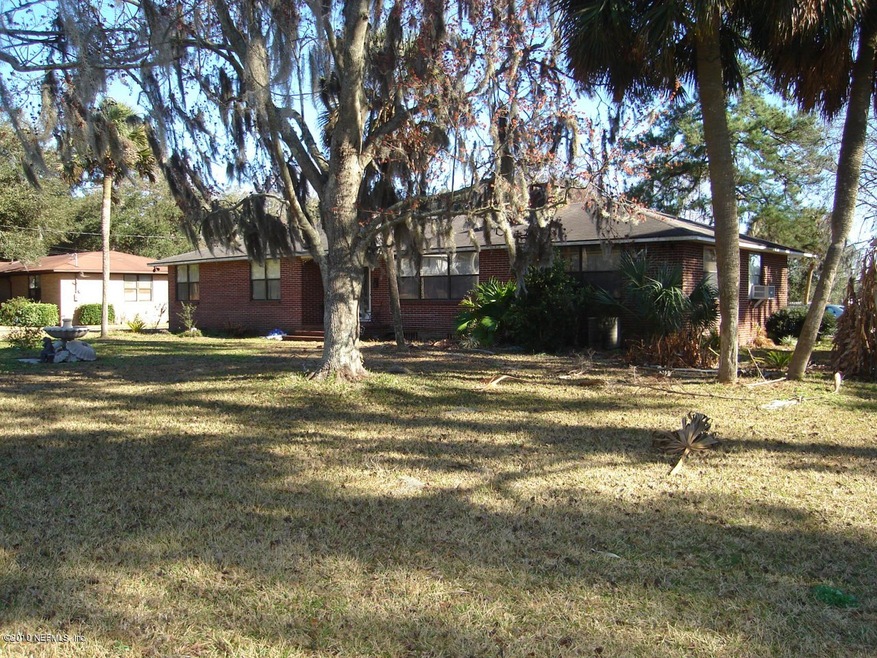 2586 Broward Rd, Jacksonville, FL 32218 - photo 1