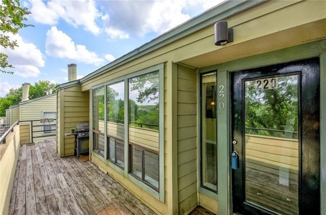 Welcome home to Treehouse #220.
