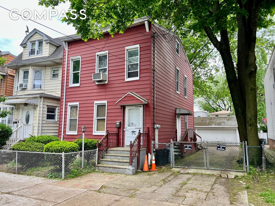 80-64 88th Rd, Jamaica, NY 11421 - photo 1