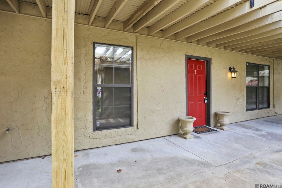 10302 W Winston Ave unit 2, Baton Rouge, LA 70809 - photo 1