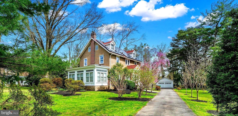 332 S Providence Rd, Wallingford, PA 19086 - photo 1