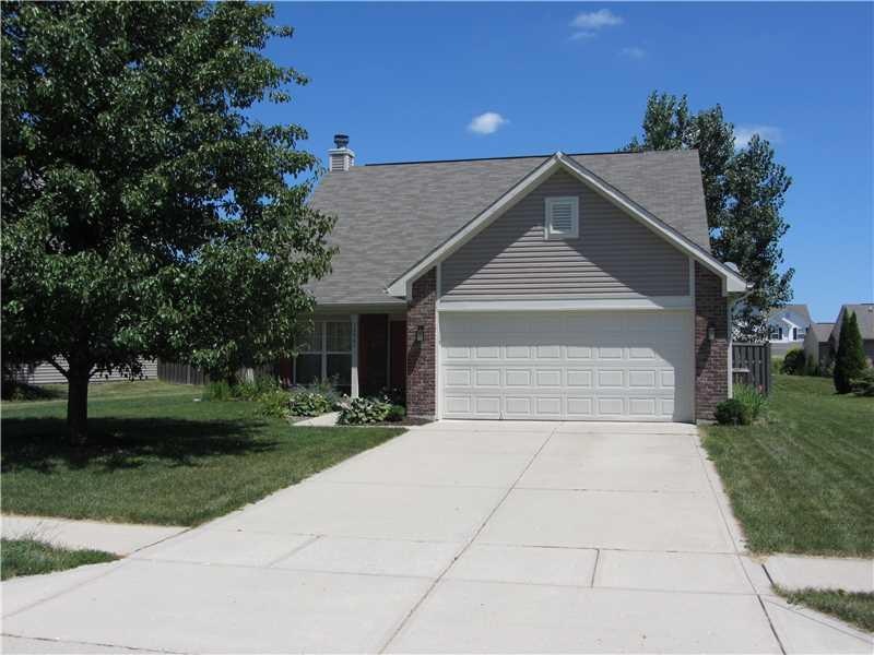 12861 Vikings Ln, Fishers, IN 46037 - photo 1