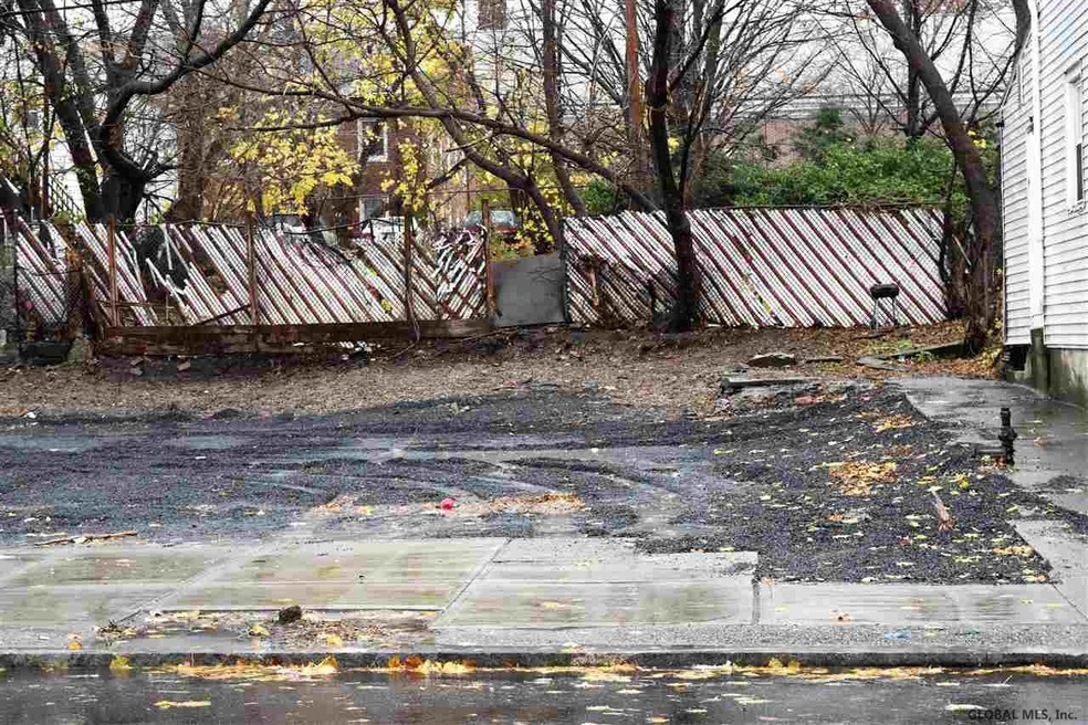 178 Quail St, Albany, NY 12203 - photo 1