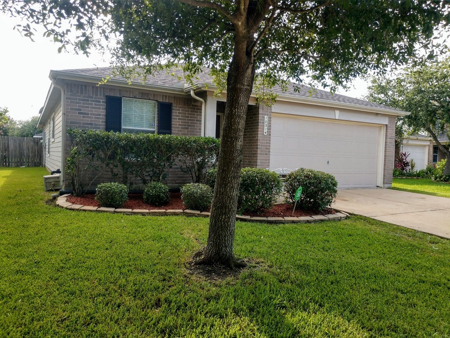 10314 Dalehurst Ct, Houston, TX 77075 - photo 1