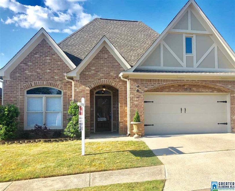 Charming home in Moody