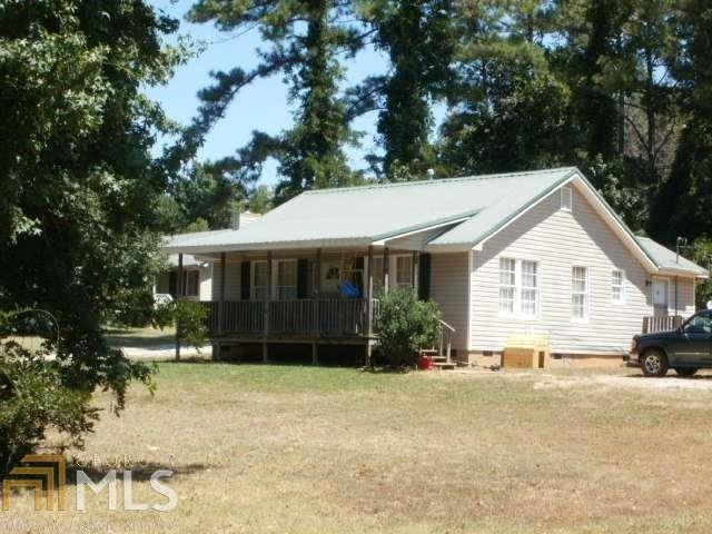 451 Holly Springs Rd, Carrollton, GA 30117 - photo 1