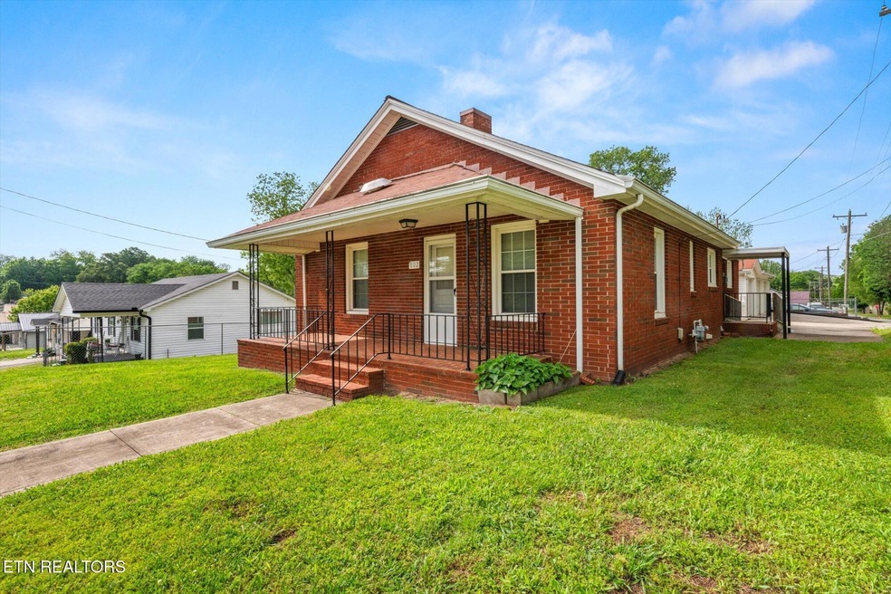 01-802-Monroe-St-Sweetwater-TN-1