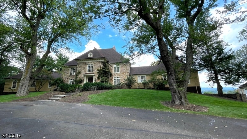 464 Cherry Ln, Mendham, NJ 07945 - photo 1