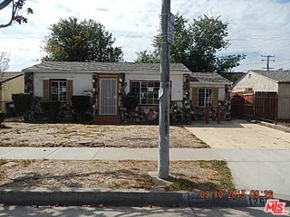 1260 E 127th St, Los Angeles, CA 90059 - photo 1