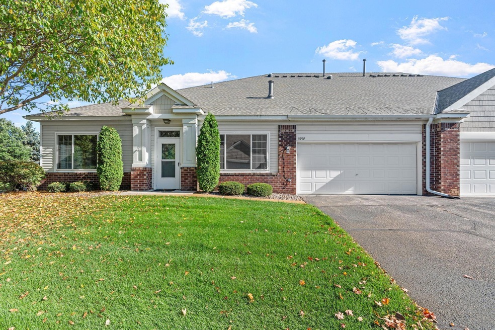 5919 Prairie Ridge Dr unit 262, Saint Paul, MN 55126 - photo 1