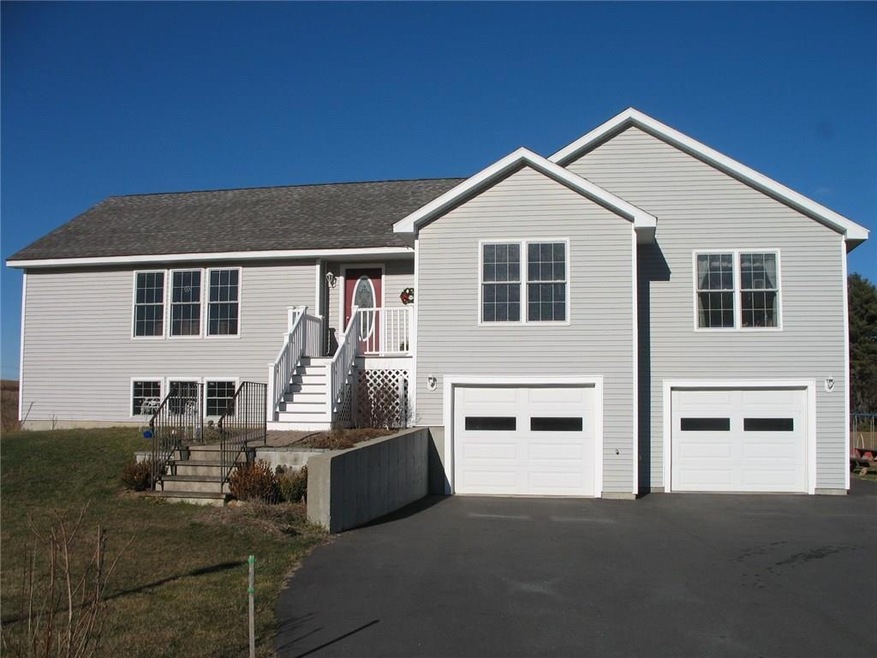 Lovely 3 bedroom/2 full bath home...