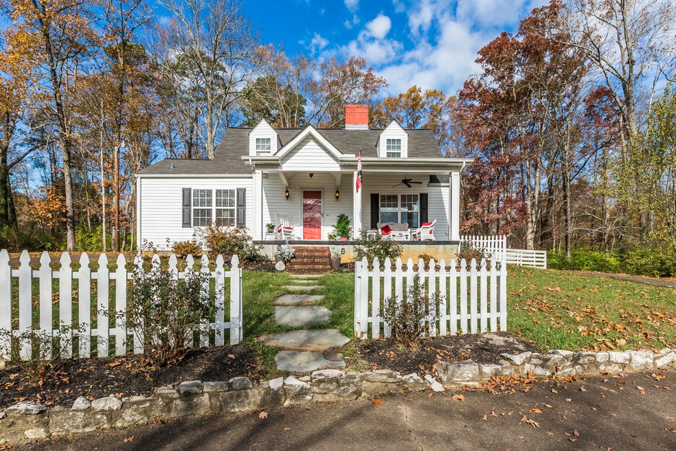 Charming Cottage!
