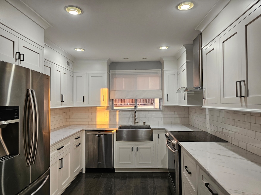 511 W Main St unit 11, Stamford, CT 06902 - photo 1