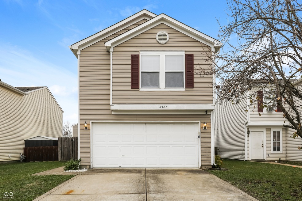 4528 Connaught Dr E, Plainfield, IN 46168 - photo 1