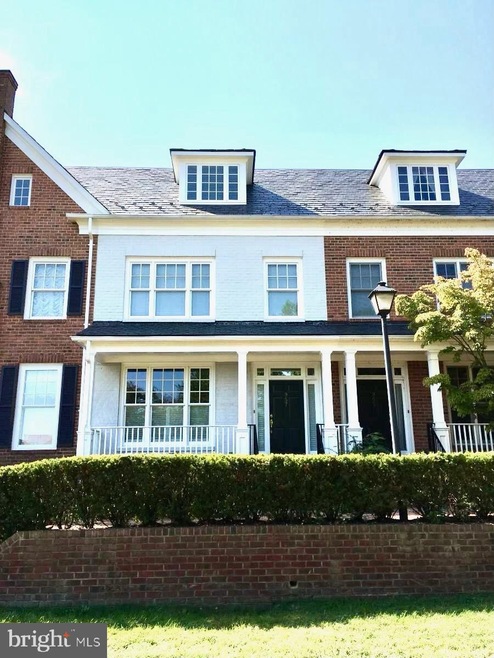 957 Powhatan St, Alexandria, VA 22314 - photo 1