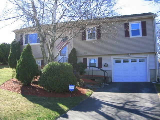 11 Blossom Dr, Cranston, RI 02920 - photo 1